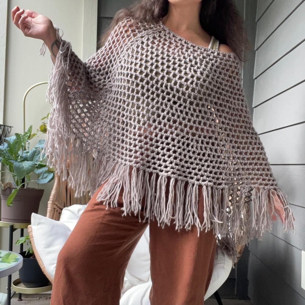 Y2K vintage 2000s tan loose knit fringe poncho boho fairy whimsy coastal cowgirl